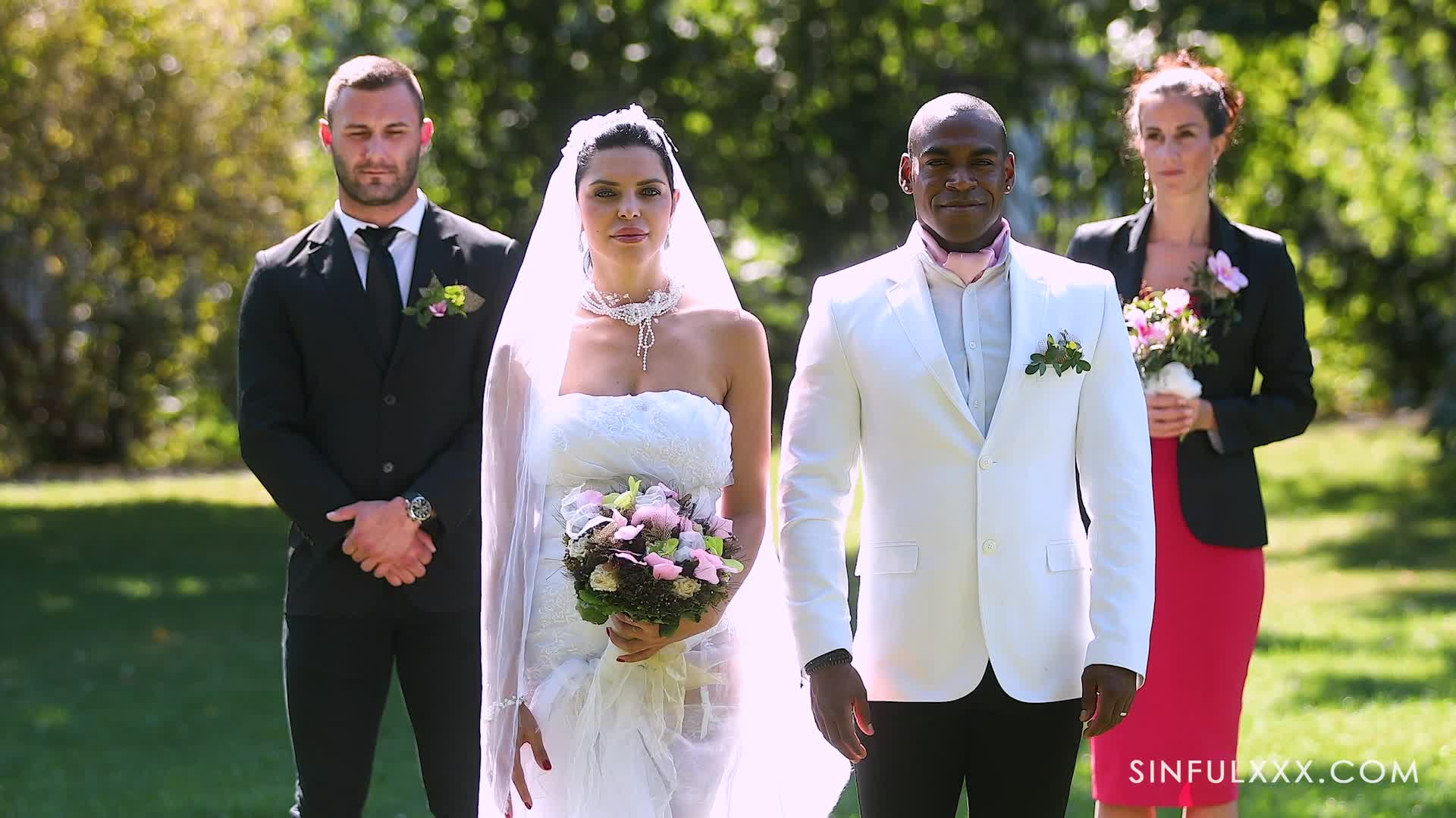 sinful.20.10.06.canela.skin.and.kira.queen