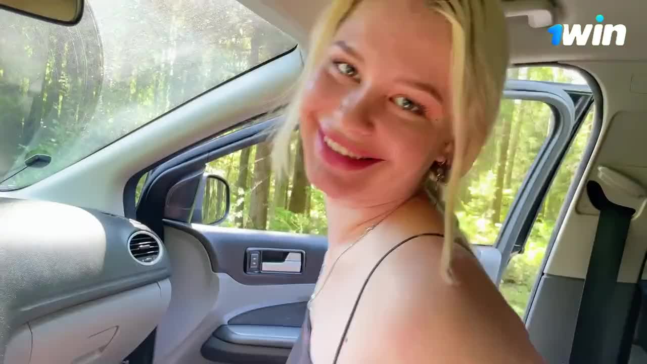 the traveling companion paid with a deep blowjob, filled her with a full tank of sperm