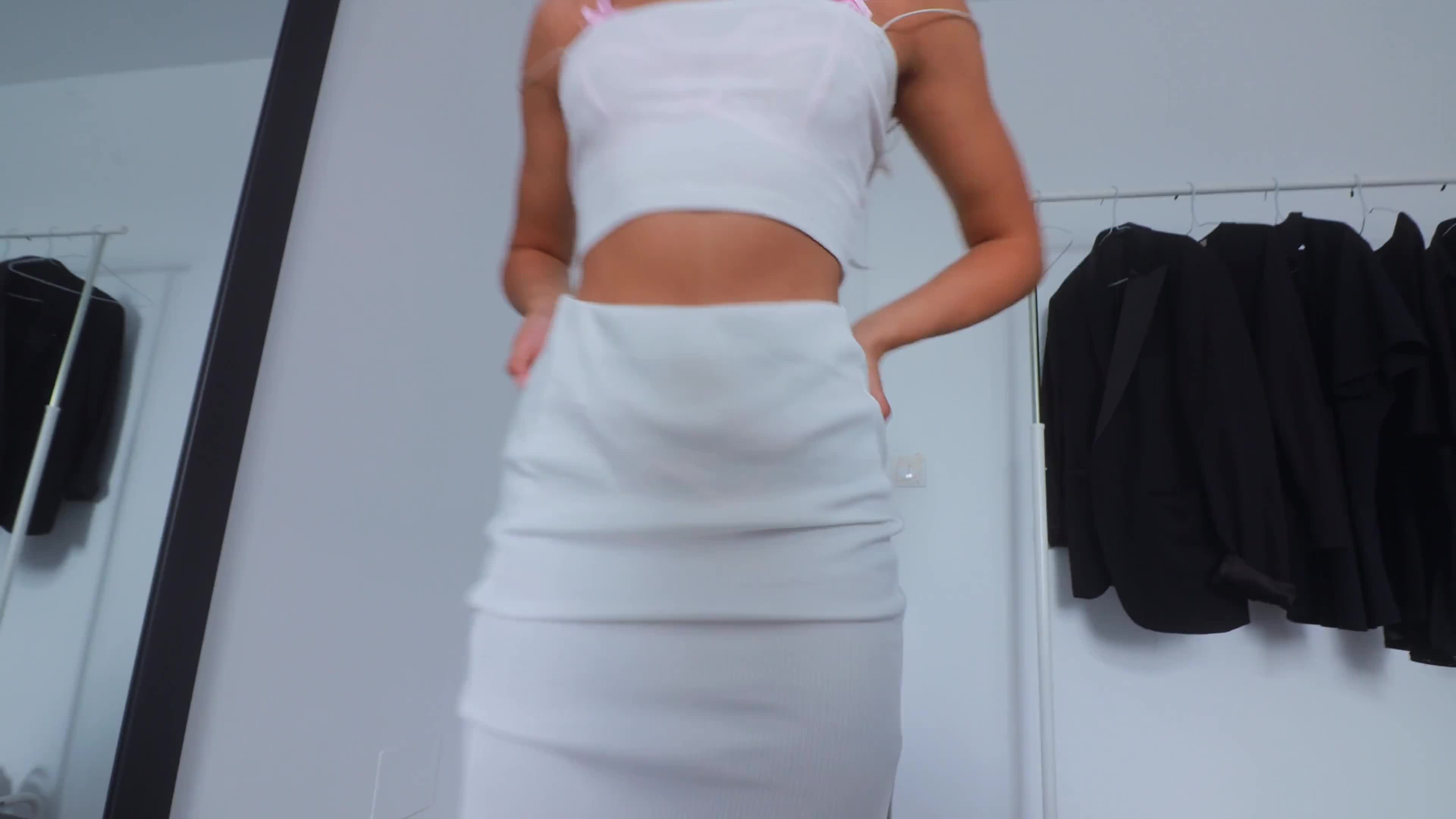 Get ready with me for a great fuck! rate my outfit and my way of moving my hips 