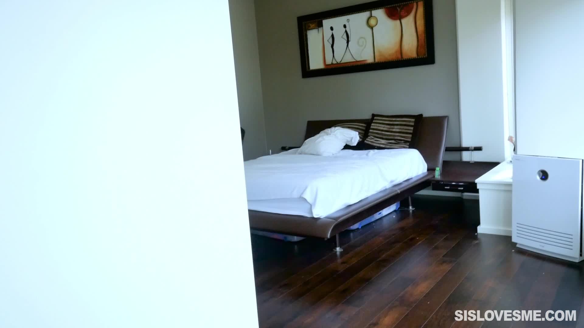 sislove.16.08.23.jenna.foxx