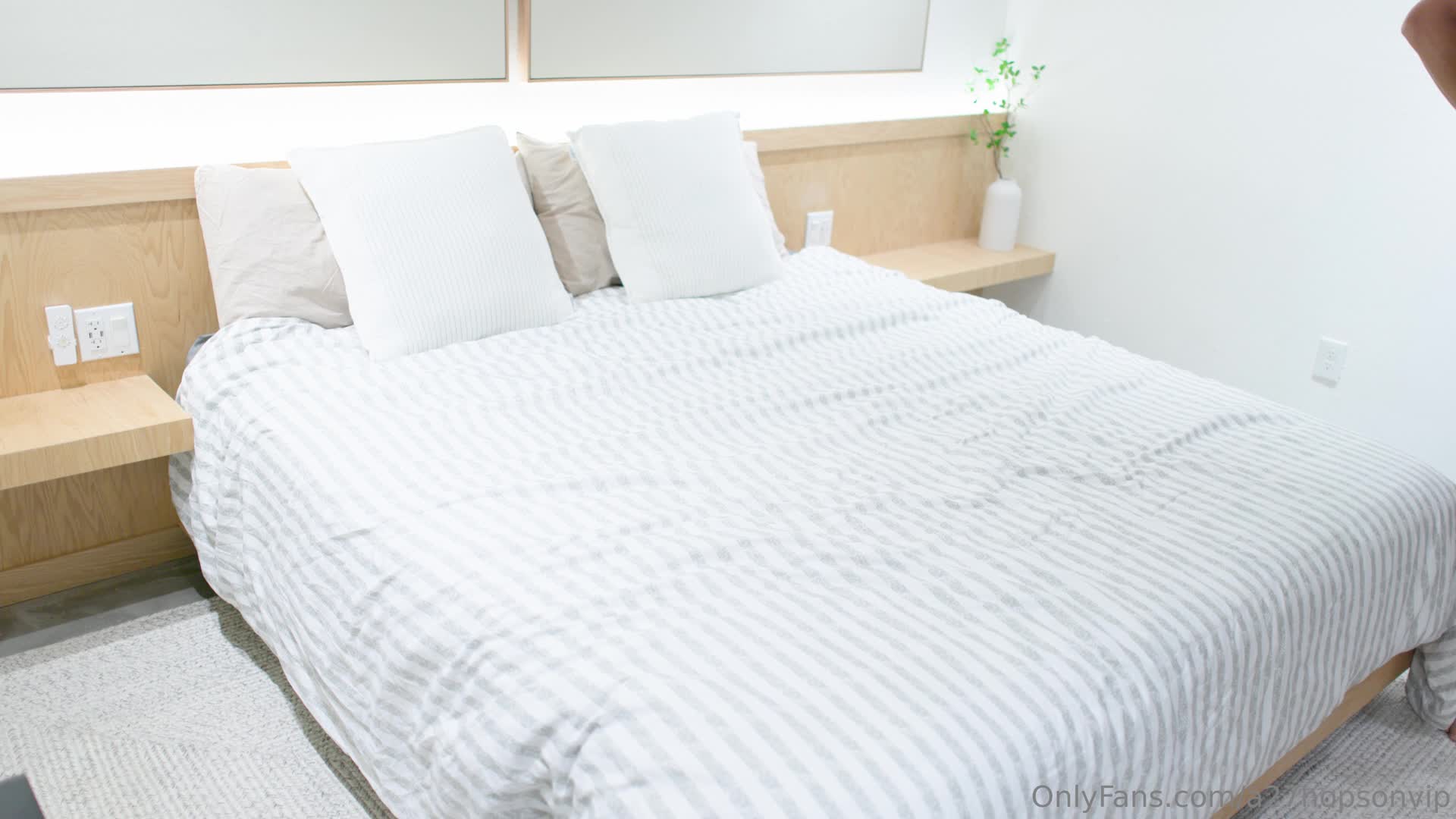 2048.cc -onlyfans.24.03.05.sierra.spunk.and.leah.layz.join.us.xxx