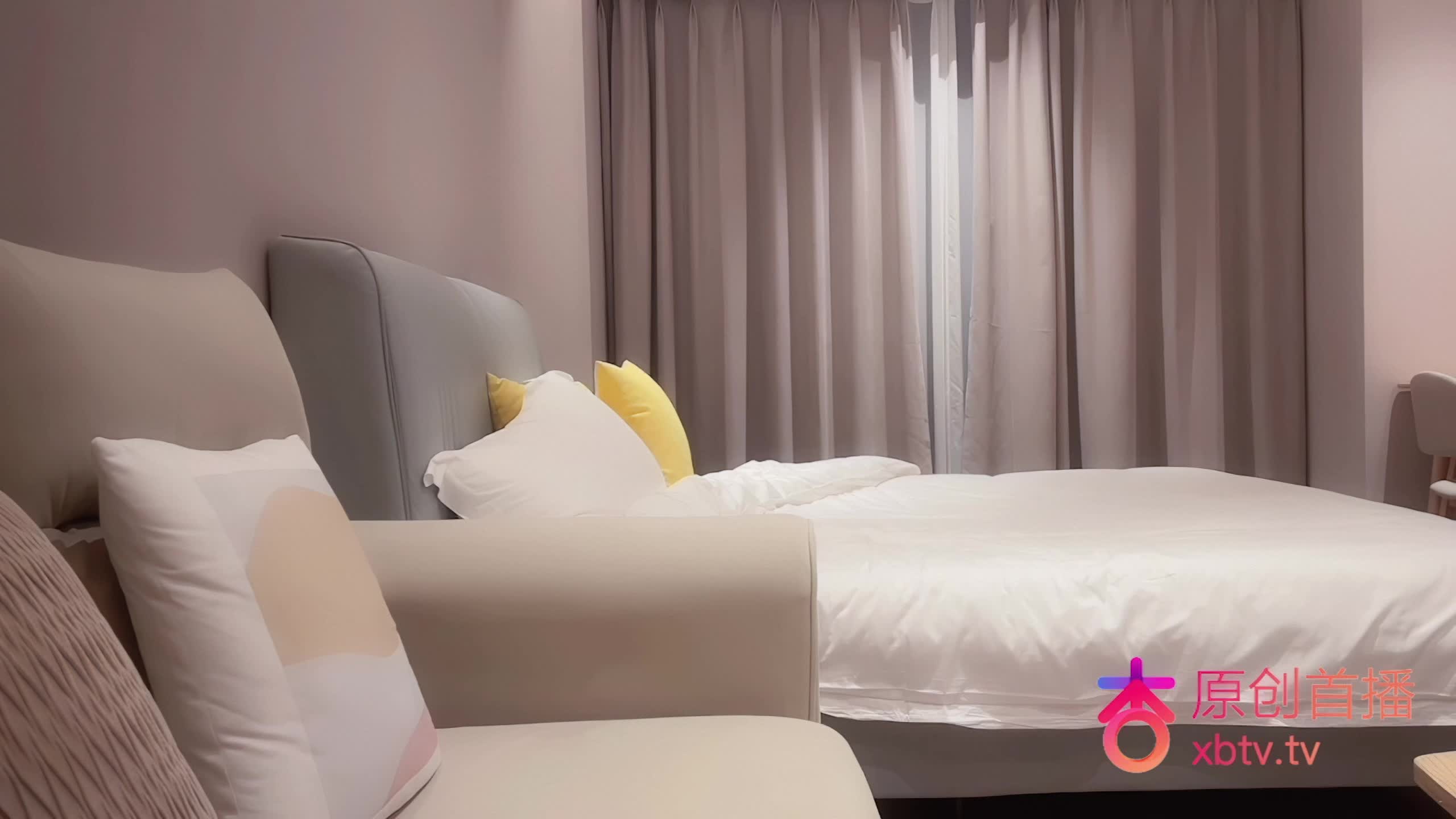 【AI画质增强】探花大熊花3000约了个18岁皮肤雪白滑嫩妹子