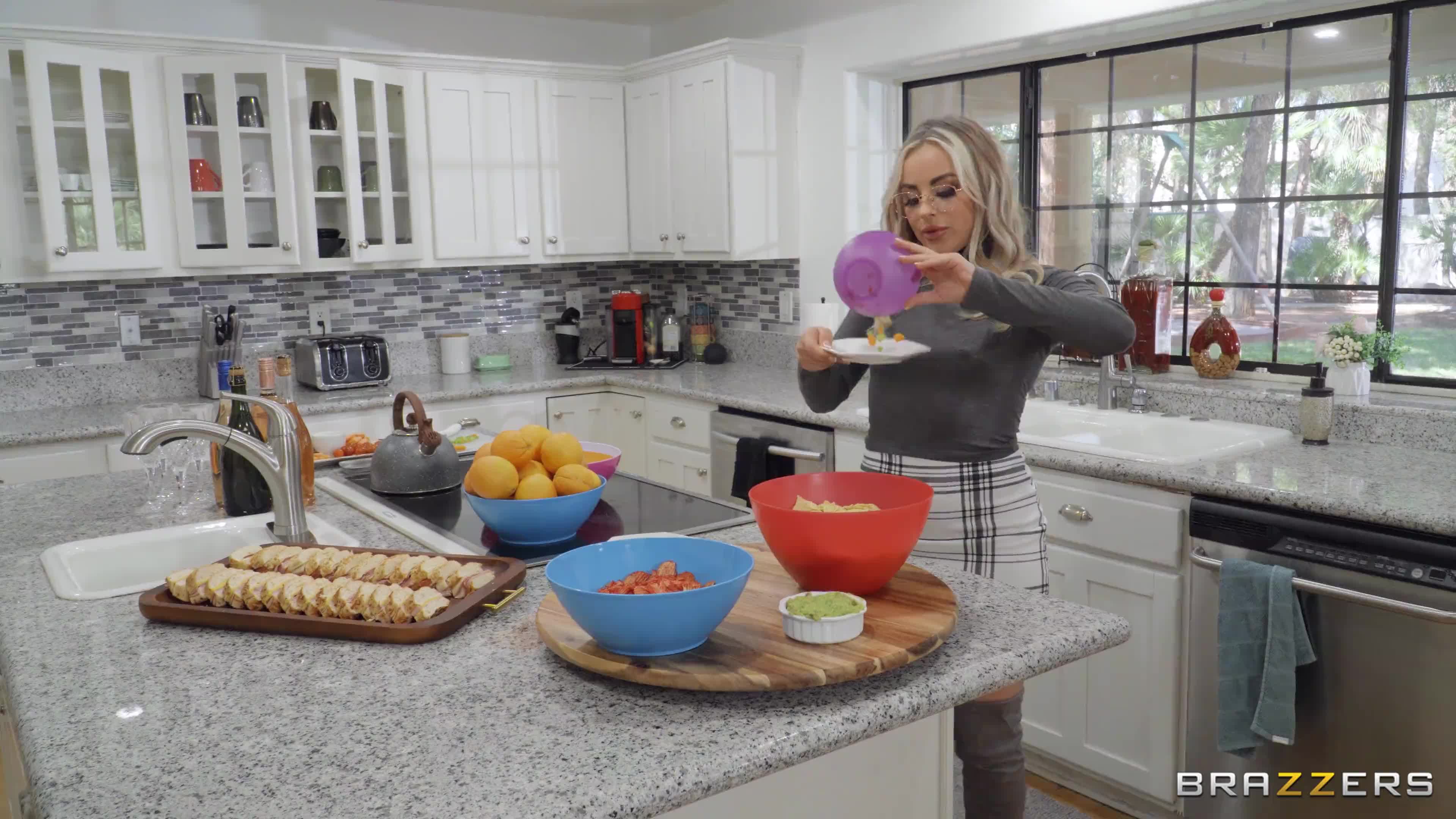 brazzersexxtra.24.02.17.anna.claire.clouds.sneaky.squirting.with.her.ex.4k