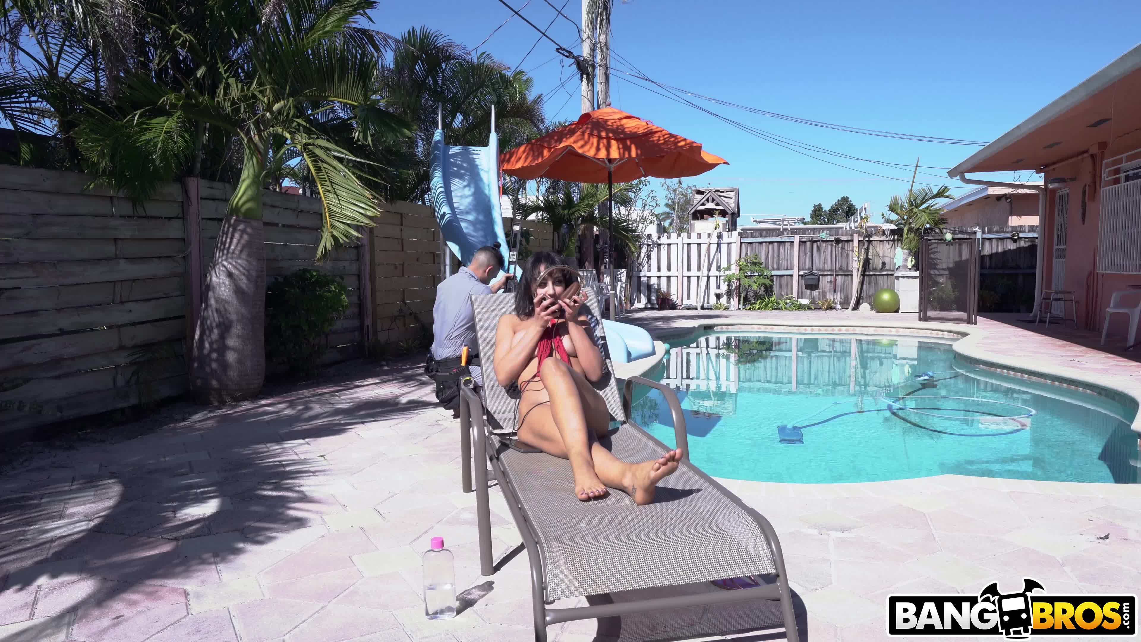 bigtitsroundasses.18.01.11.marilyn.mansion.4k