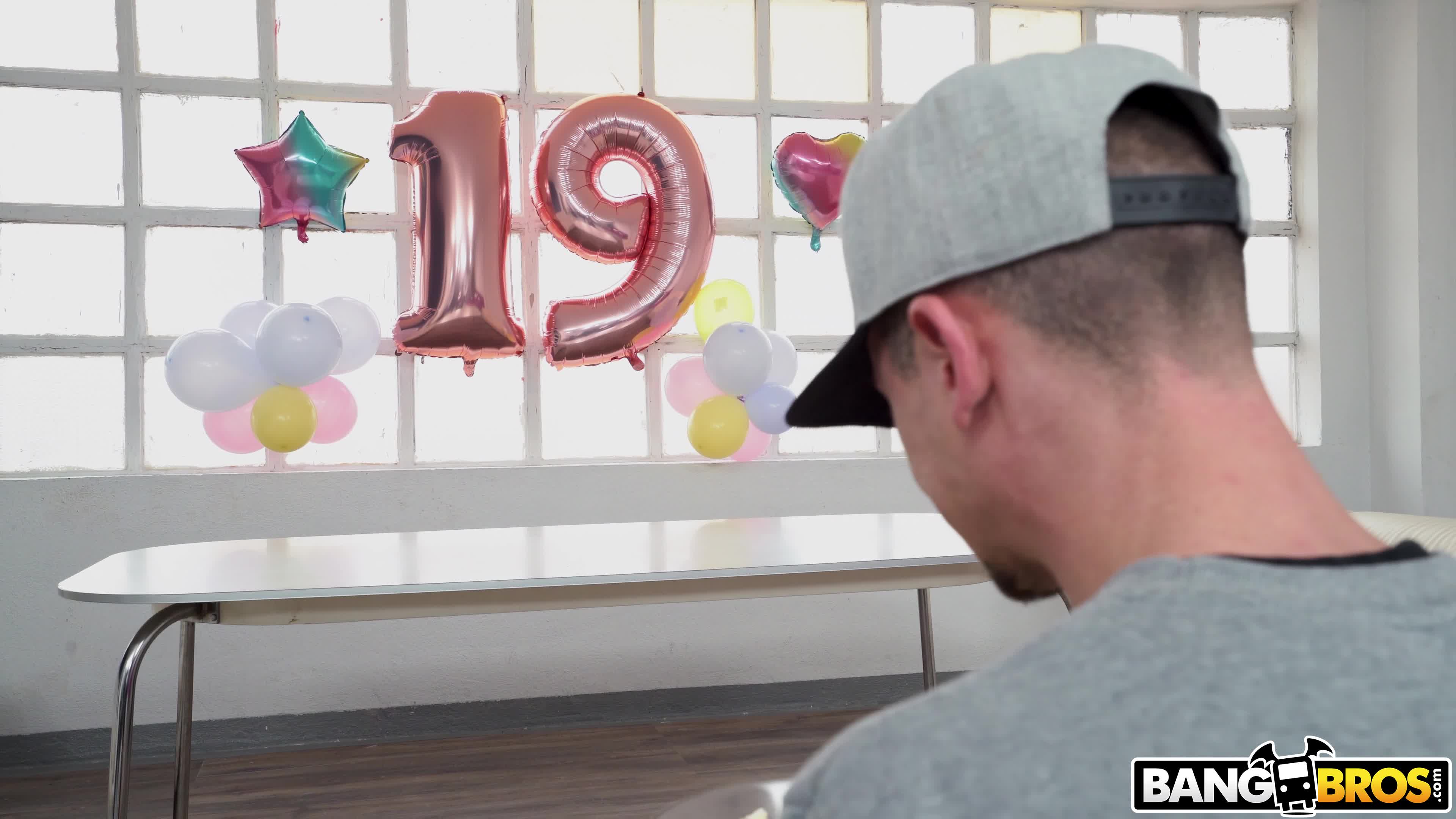 bigtitsroundasses.21.03.20.sheila.ortega.4k