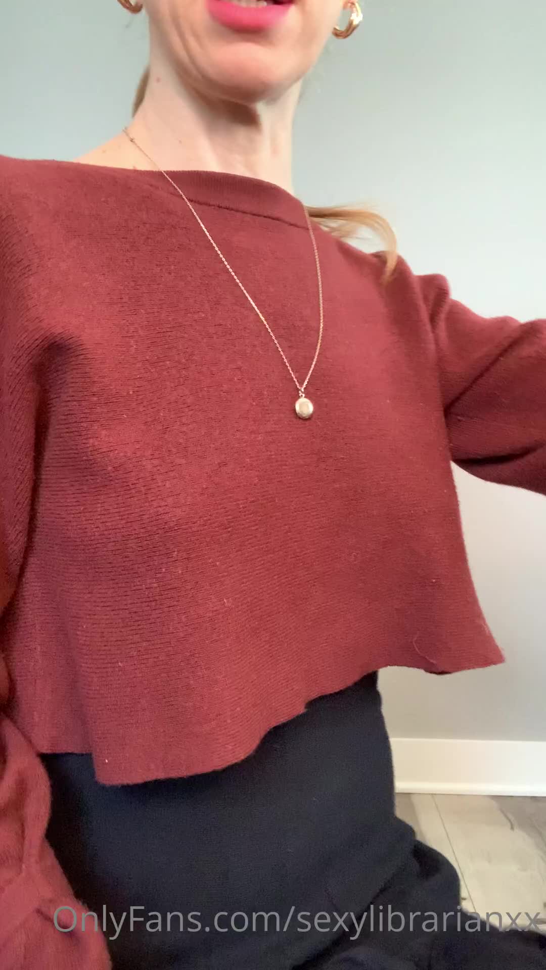 TheRealSexyLibrarianOnlyFans_47