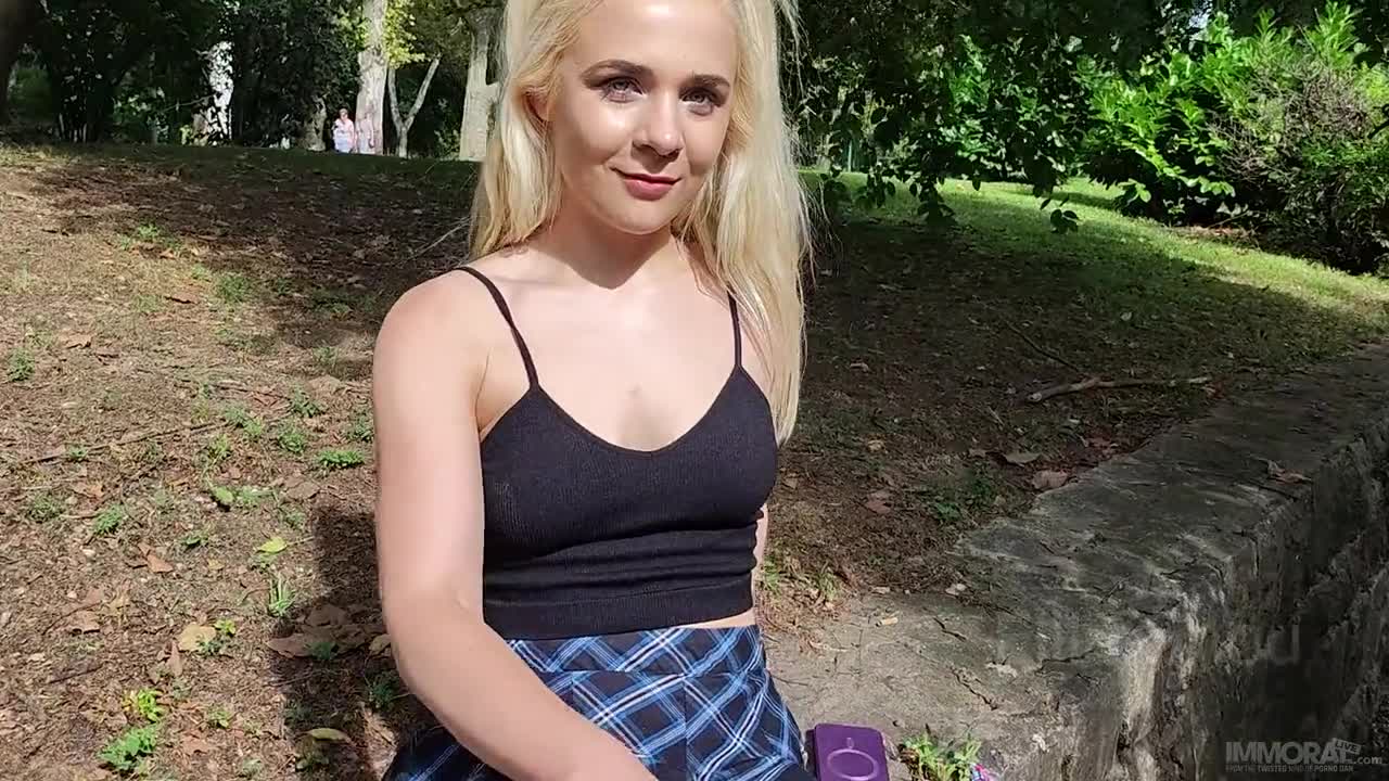 2048.cc -il.24.04.22.ellie.shou.720p