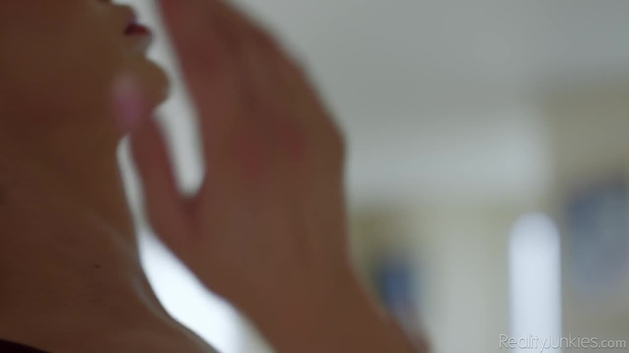 2048.cc -realityjunkies.24.04.12.cherry.kiss.cannot.tame.her.720p