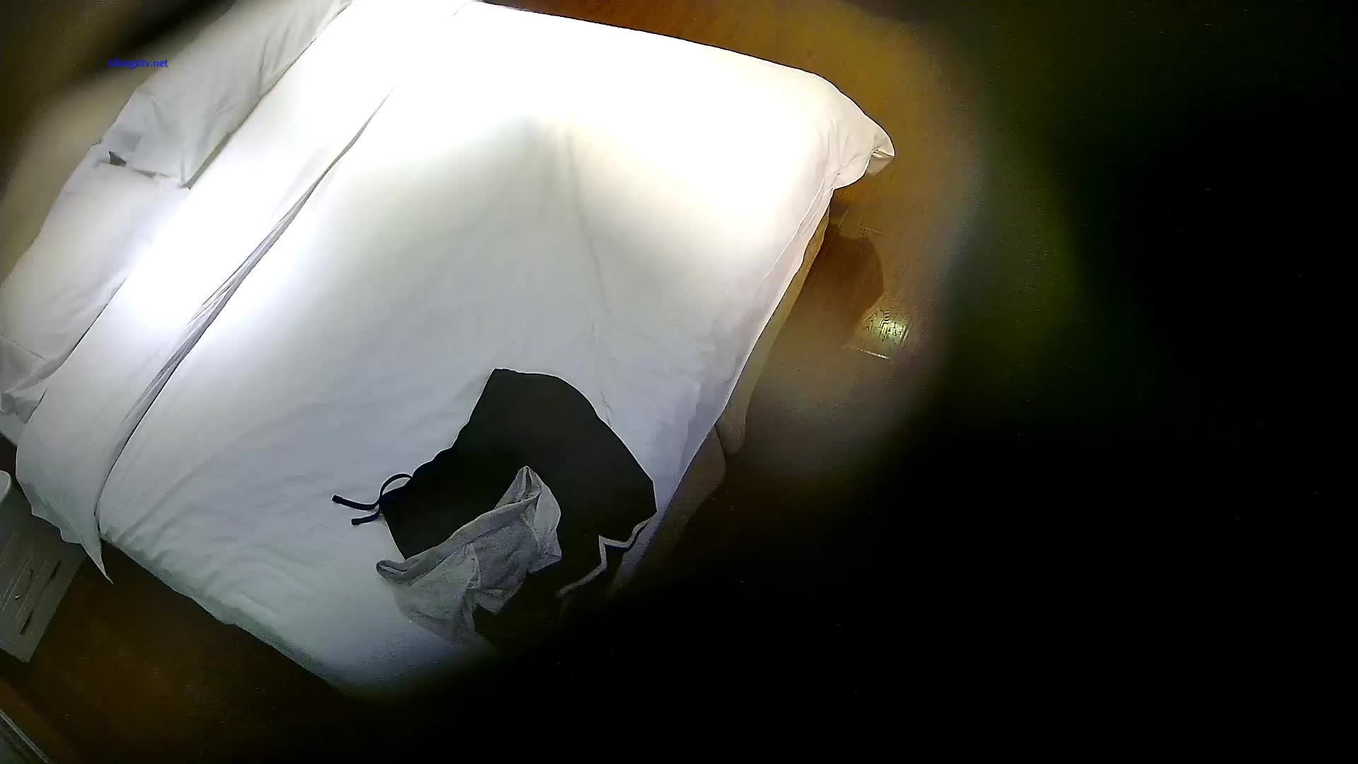 2023-8-3新流出酒店高清偷拍 仗着有几分姿色美女开始作妖踢男朋友被直接拖过去扑倒各种姿势轮着来