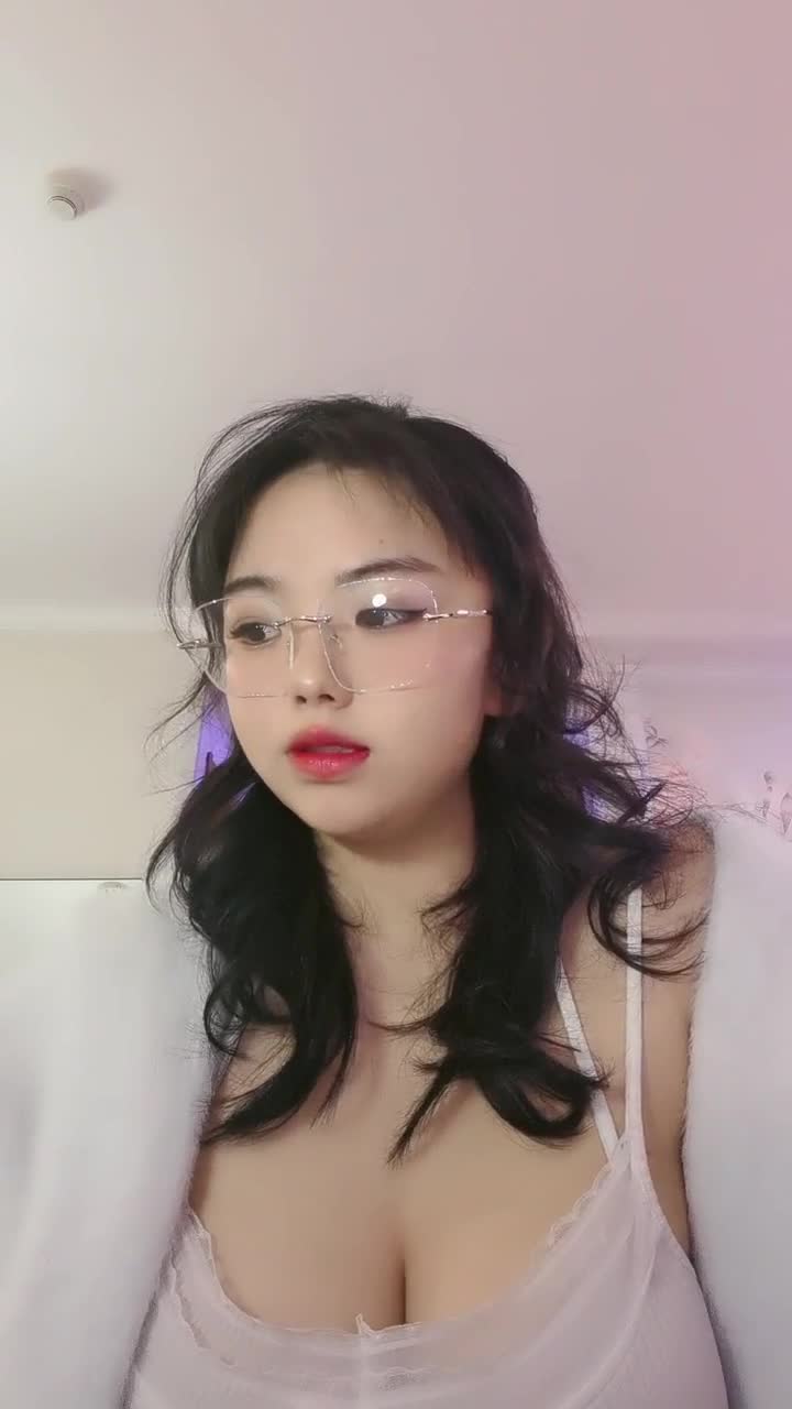 20岁风流少妇301