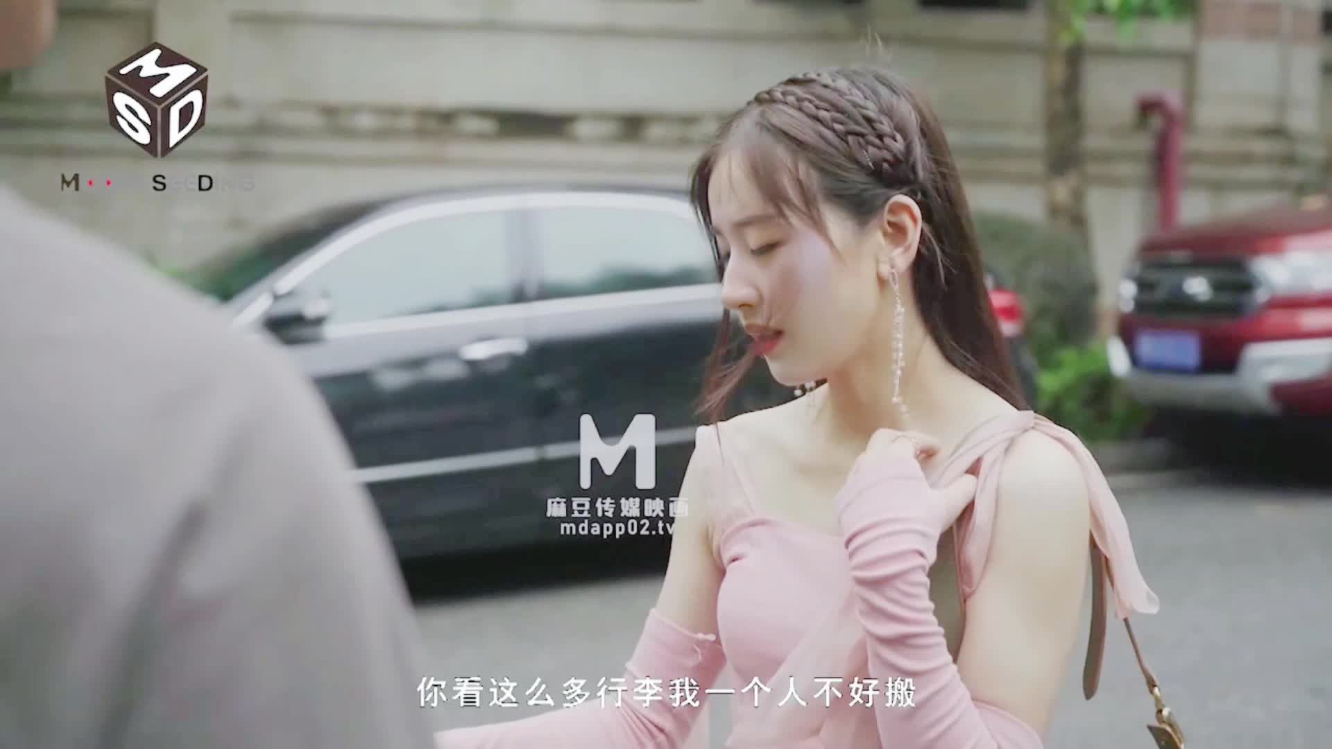 刘亦菲 征服新搬来的邻居妹妹