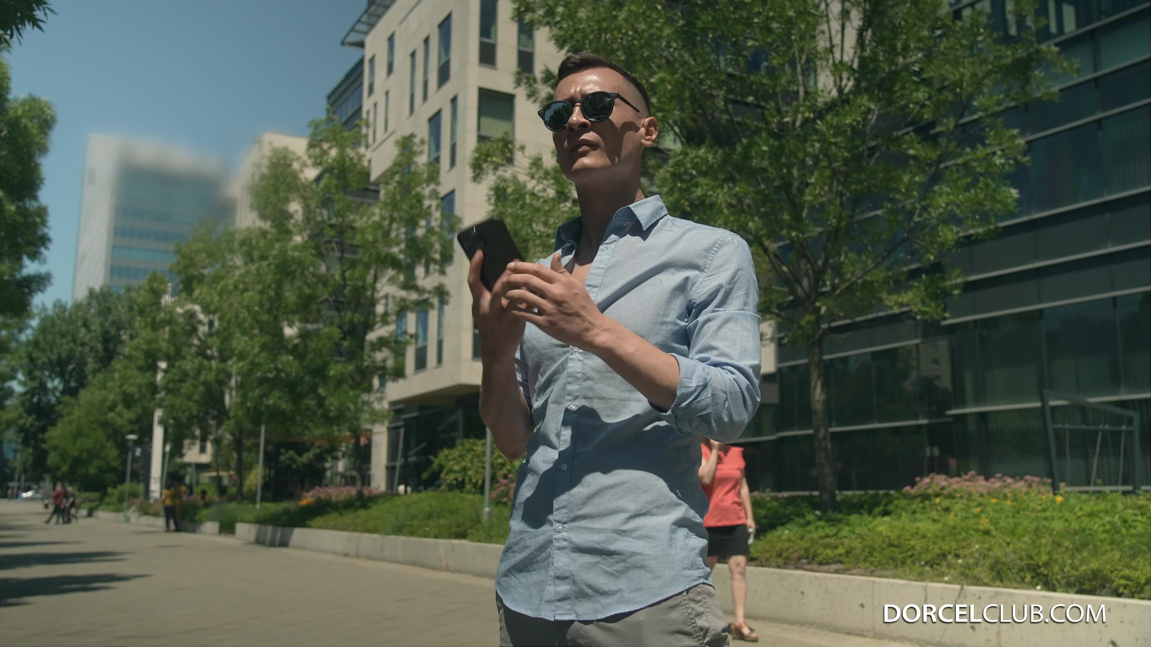 dorcelclub.22.12.01.linda.leclair.4k