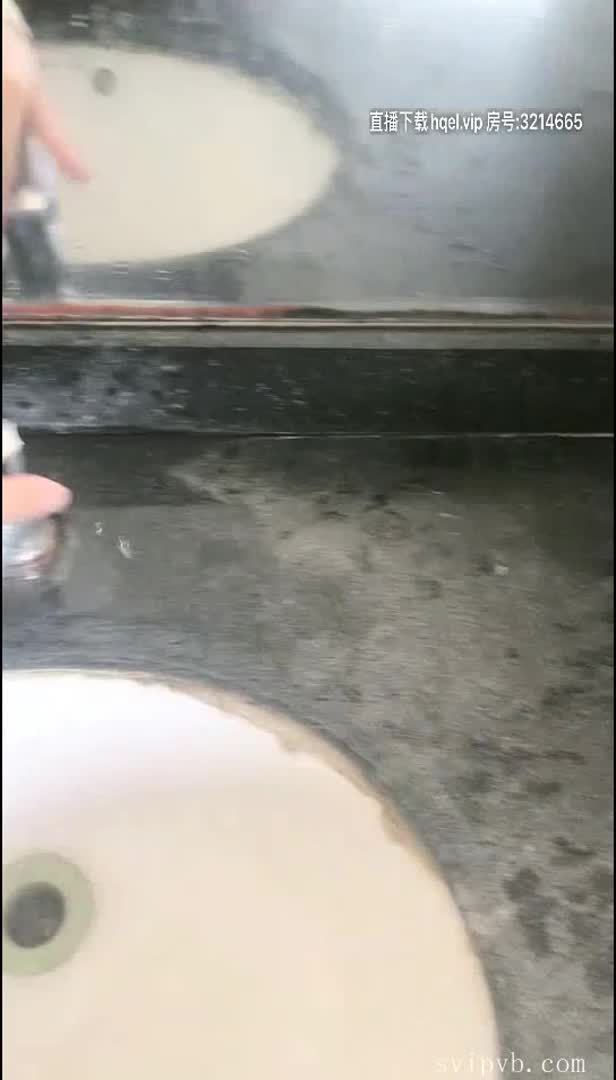 小纯户外公共厕所