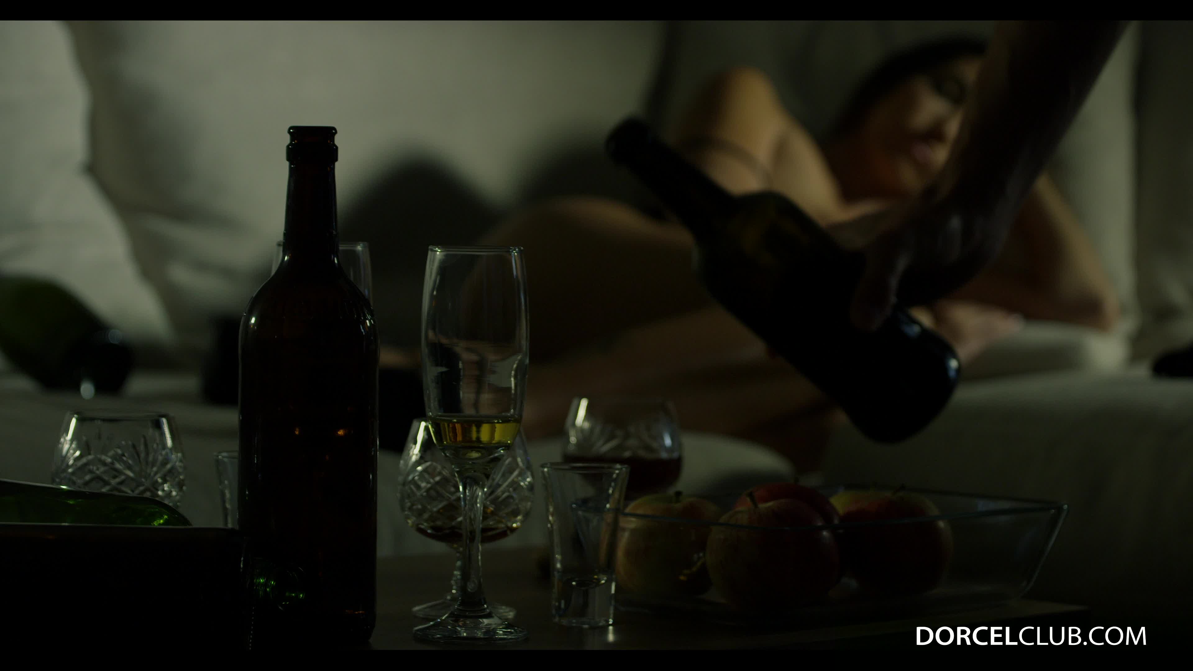 dorcelclub.17.12.08.clea.gaultier.tonight.i.tape.my.wife.and.her.lover.4k