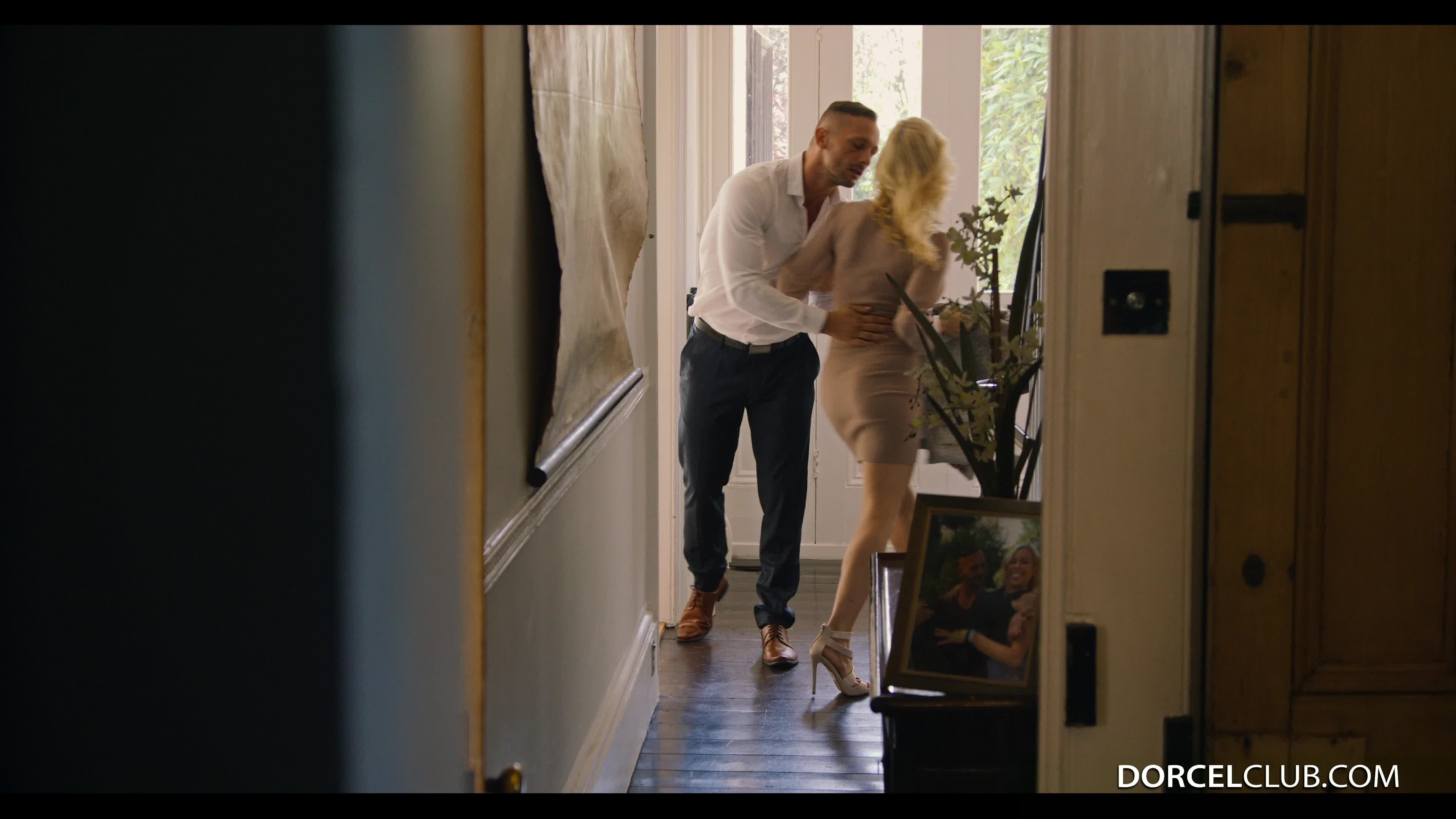 dorcelclub.18.02.05.alexis.fawx.mature.passion.4k
