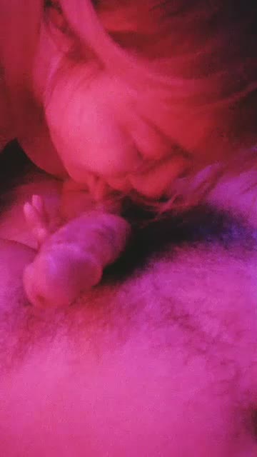 青岛怡红院小美眉，口活不错哦~~ 这丰满的屁股，后入爽死啦！