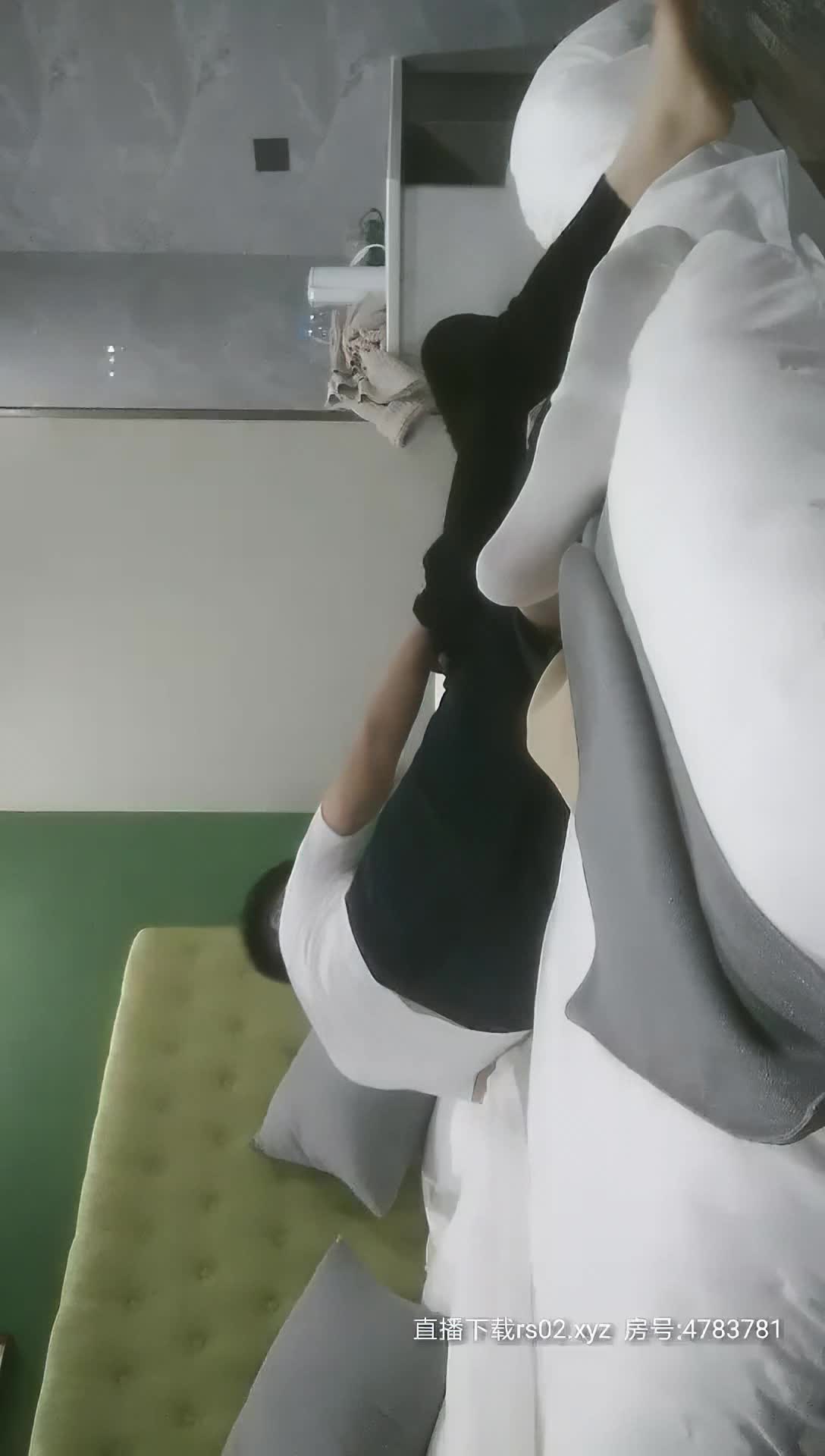 [u3c3.com]【雀儿满天飞】酒店约炮小少妇，漂亮温柔神似戚薇，呻吟真实刺激，1080p修复版401