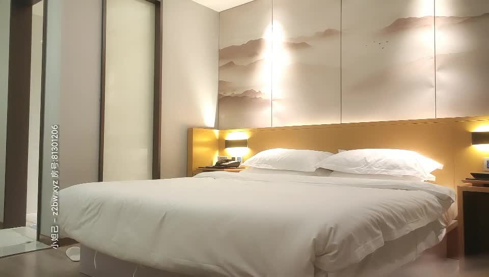 2048.cc@[原版]10105_012_一屌探花_啪啪极品_女的朋友报信_20210105