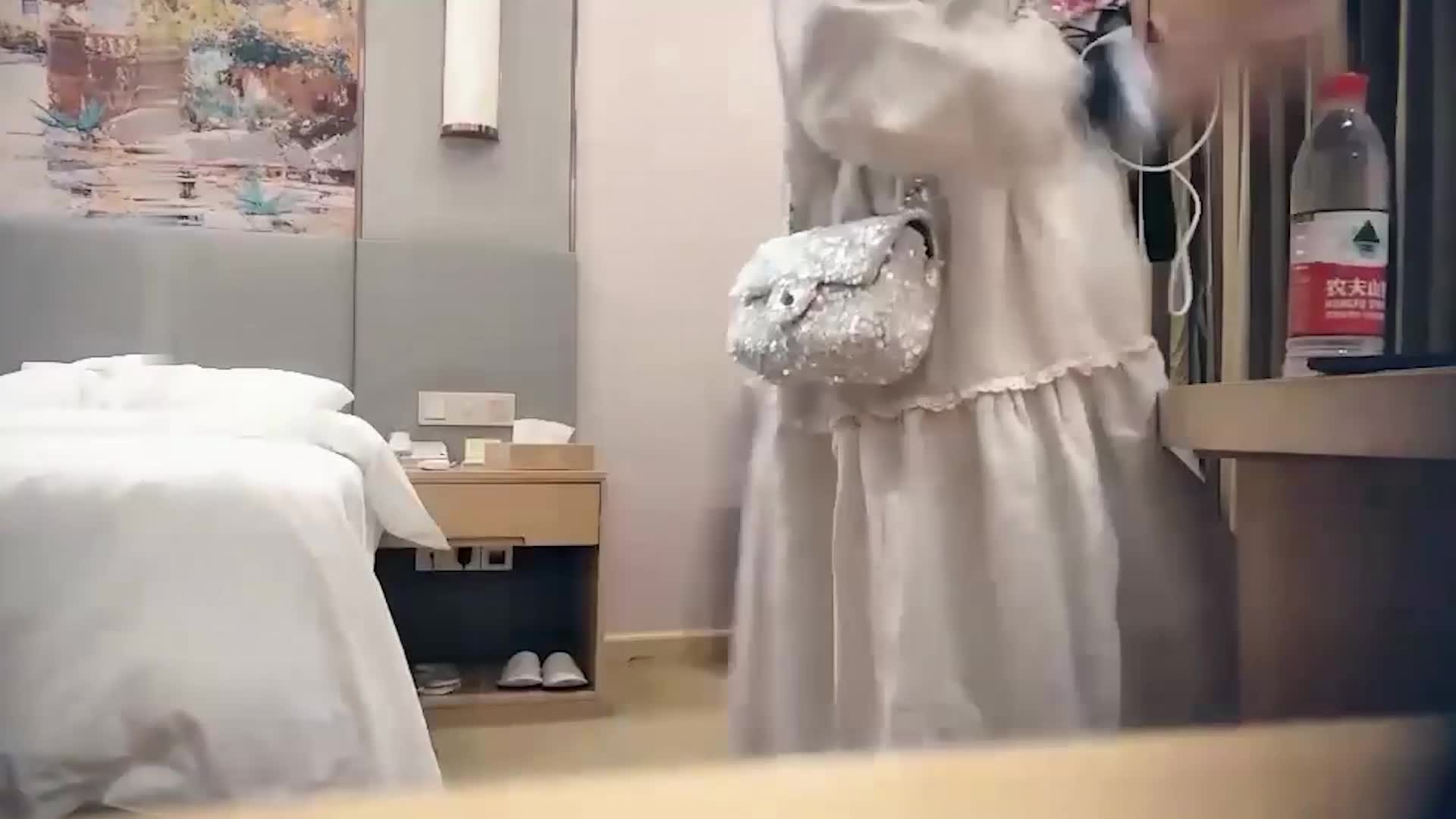 2048.cc@七天白虎妹(下)