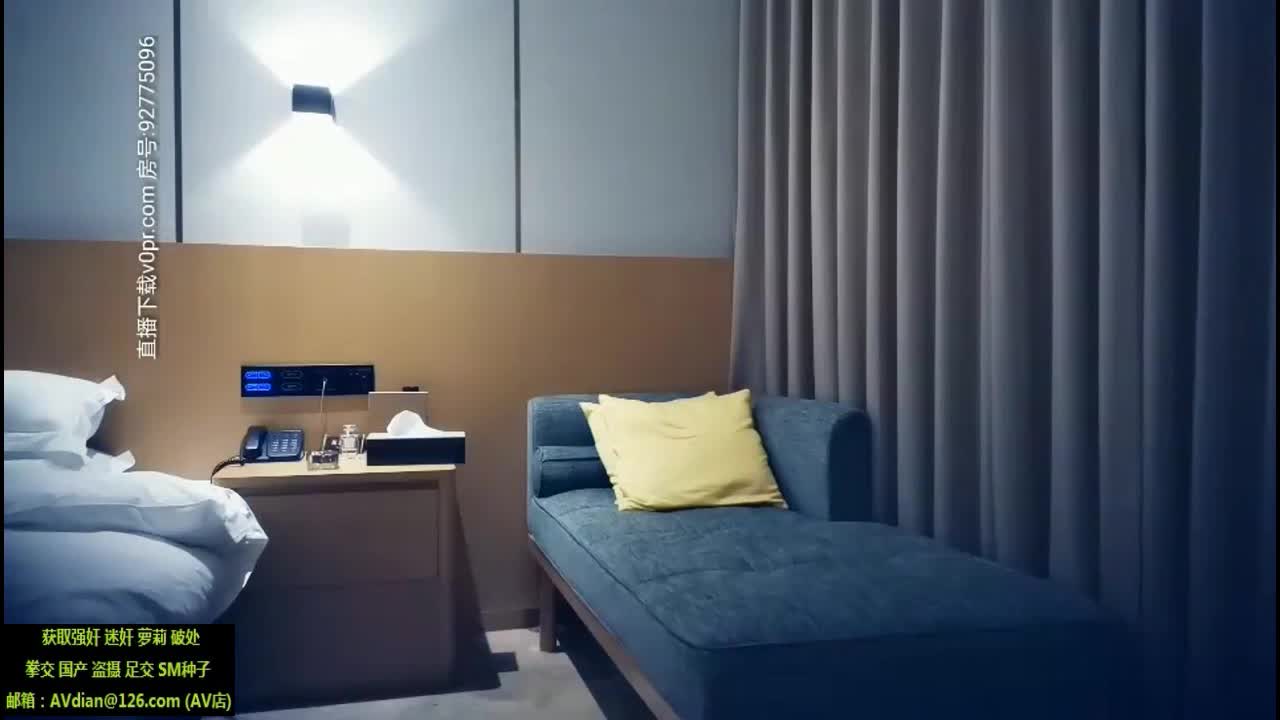 9总全国探花第二场高颜值长发妹子，穿上黑丝高跟鞋舔弄翘屁股口交猛操