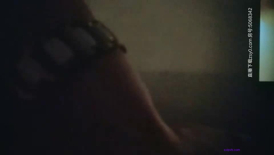 [u3c3.com]99李会长探花约了个红裙马尾少妇啪啪，翘起屁股口交按着抽插勐操呻吟