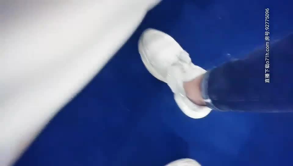 9总全国探花约了个肉肉蓝裙少妇，口交舔逼上位骑乘抽插大力猛操