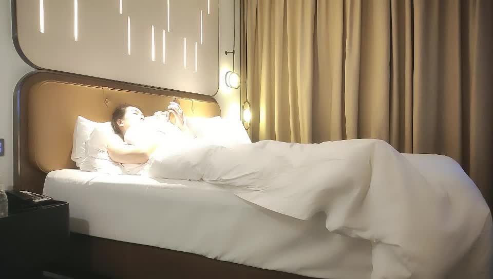 2048.cc@[原-版-]_029_小-马-寻-花-_勾-搭-技-师-啪-啪-第-二-场-_20210829