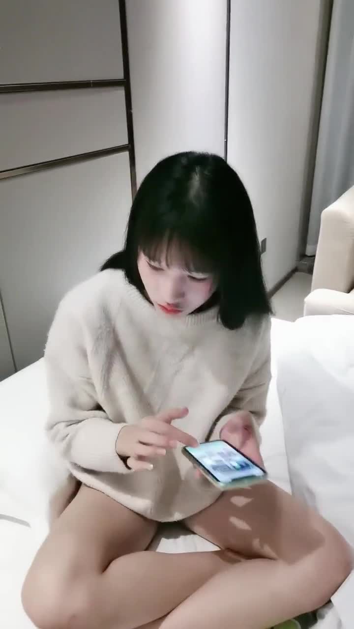 纯欲少女~潮红脸【蜜桃呀】约炮骑乘~ 后入啪啪~掰逼自慰【99V】 (35)