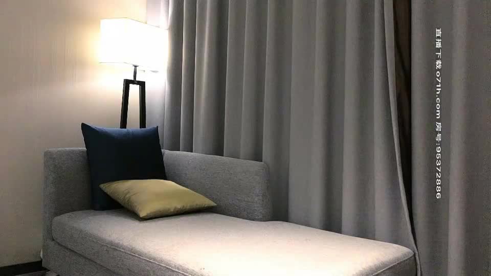 小宝寻花约了个性感高颜值外围妹子，吸奶调情扣逼骑坐摩擦后入抽插猛操