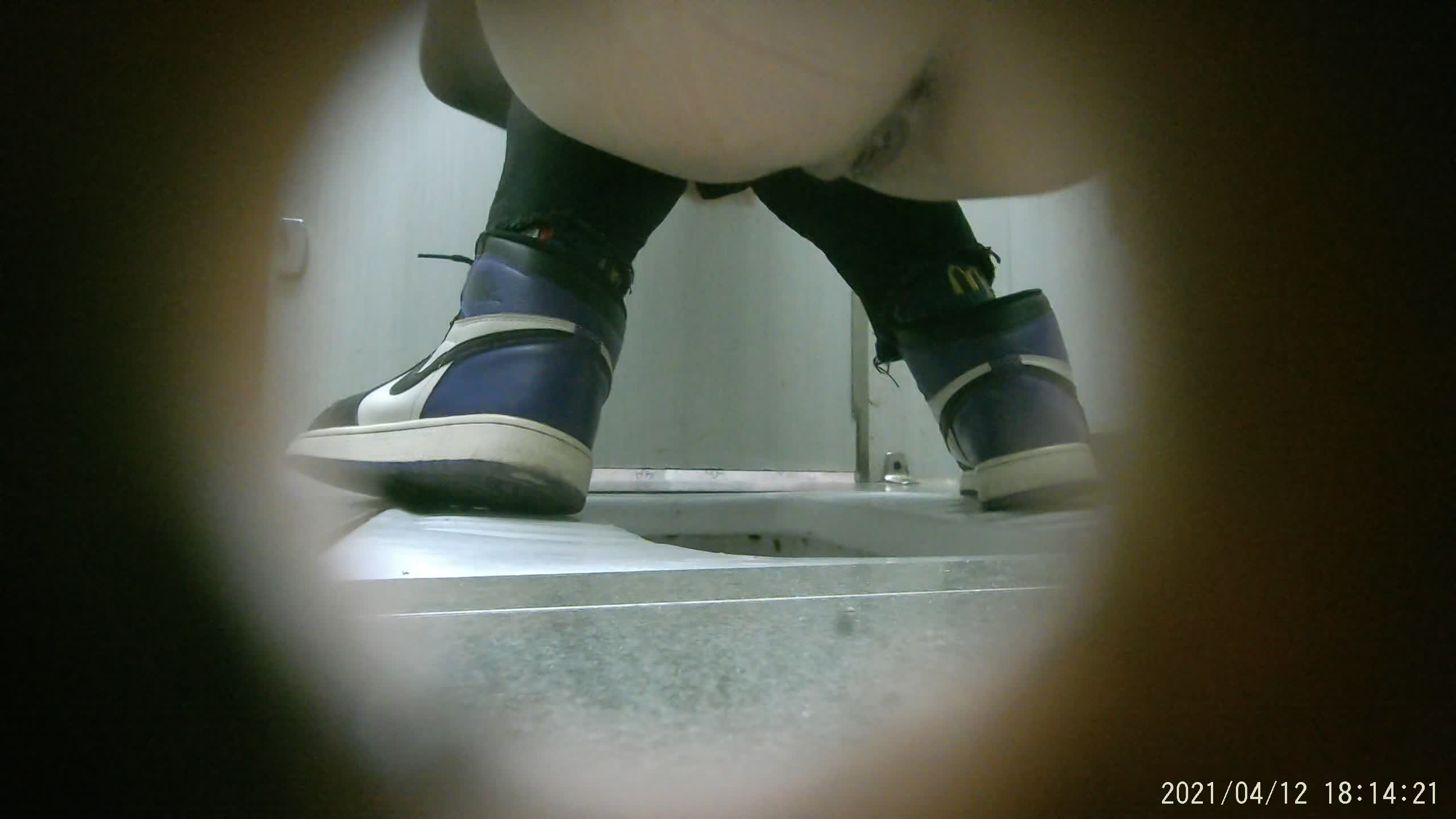 全网未流出全套 后拍厕拍【阎罗厕拍系列】完整版全套第一期【198v】 (69)