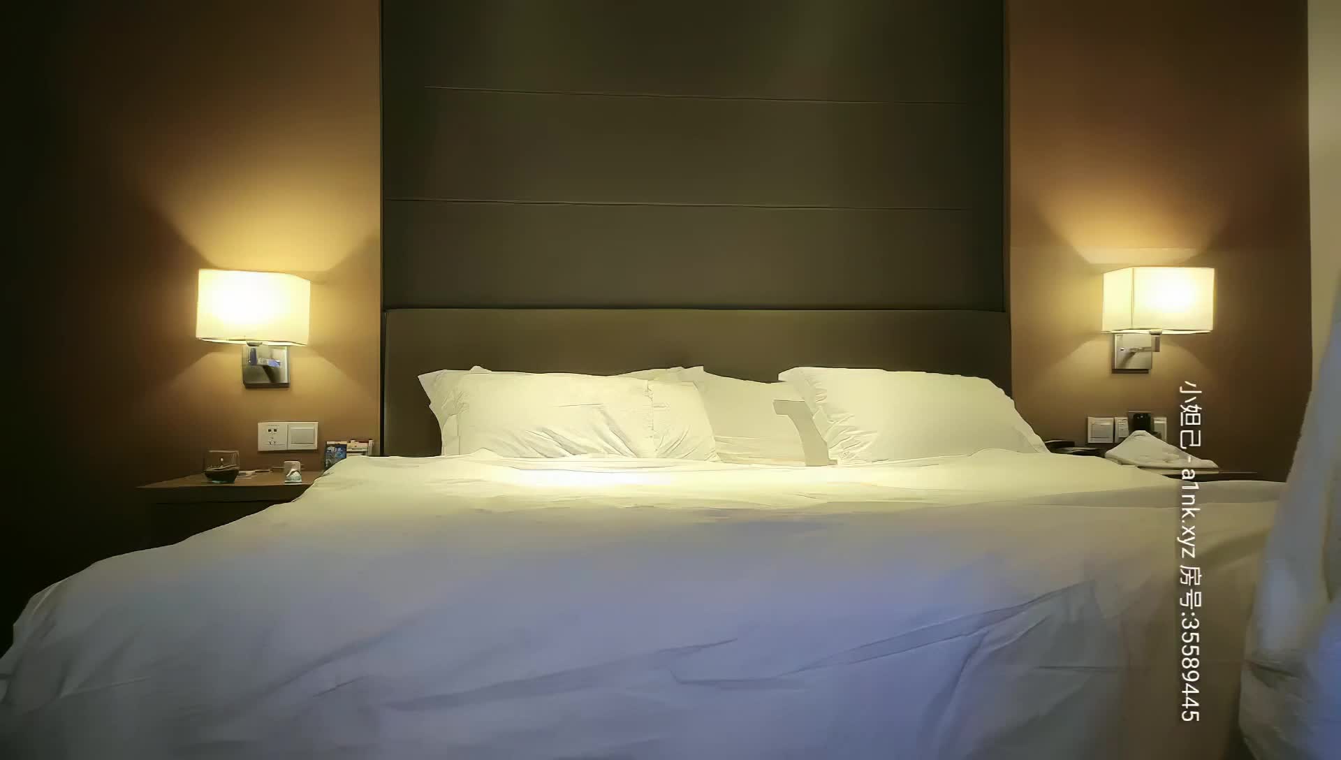 【ai高清2k修复】情感主博李寻欢深夜场长相清纯极品黑色长裙妹子啪啪，舔弄摸屌上位骑坐侧入快速猛操搞得妹子呻吟