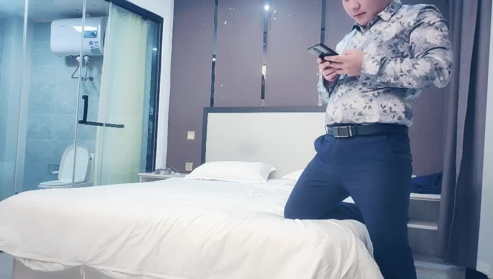 2048.cc@[原版]_021_赵总探花_啪啪_20210517