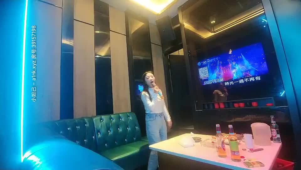 2048.cc@[原版]_009_老王午夜探花_啪啪_20210411