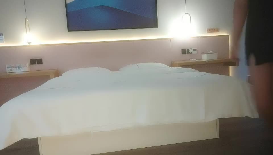 2048.cc@[原版]_018_女^探^花^八^字^奶^_啪^啪^_20210905