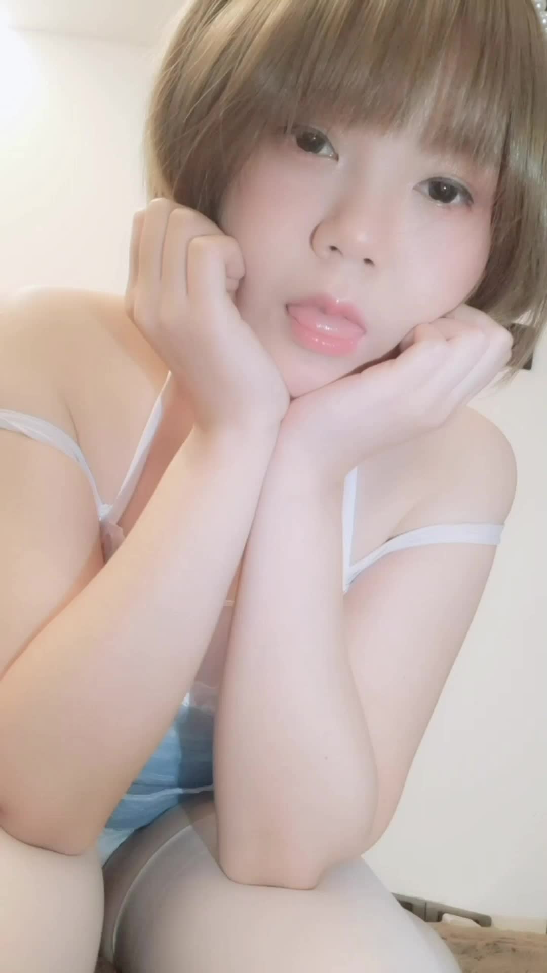 福利姬可爱Coser童颜萝莉 Onlyfans~Nikumikyo (きょう肉肉)【600V】 (3)