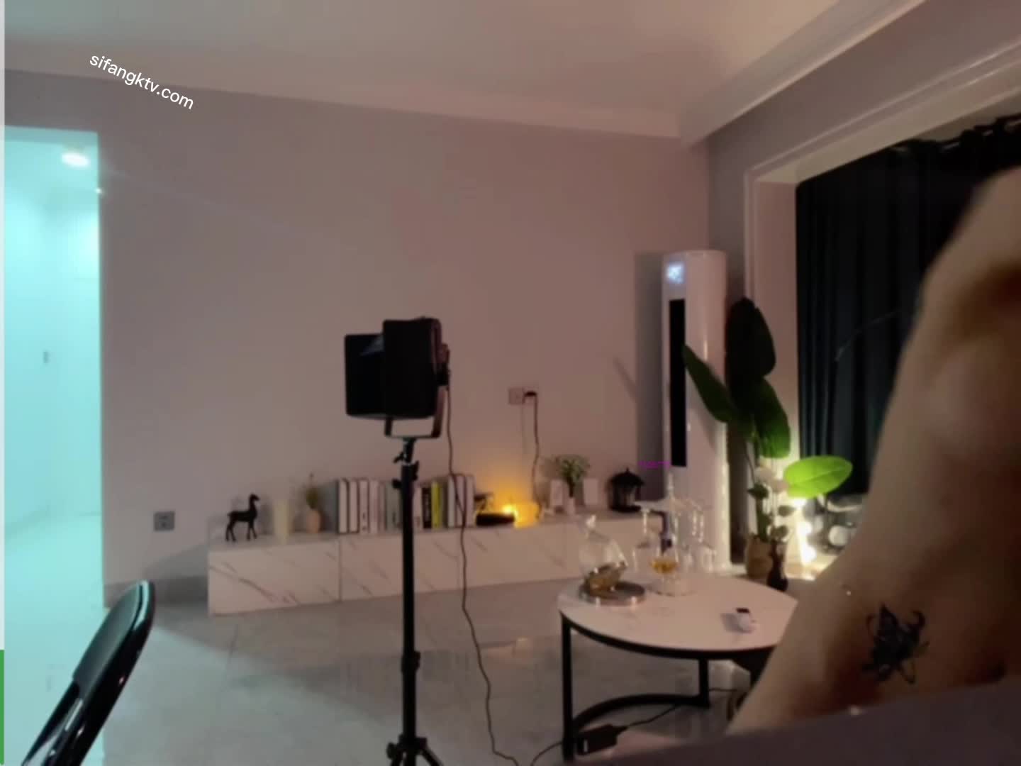 极品长腿巨乳女神【UT司藤】高颜女神露脸大秀~道具插入~高潮后入~骚舞诱惑【36V】 (34)