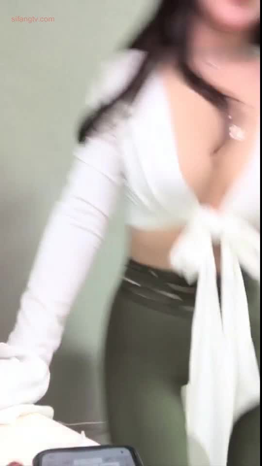 臀控福利~极品蜜桃臀臀控福利~极品蜜桃臀【唐泽雪_Arion】露脸美臀露奶露逼极品诱惑~含福利视频【271V】 (1)