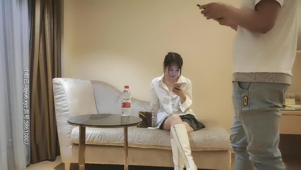 2048.cc@[原版]_020_文轩探花_啪啪第一场_20210503