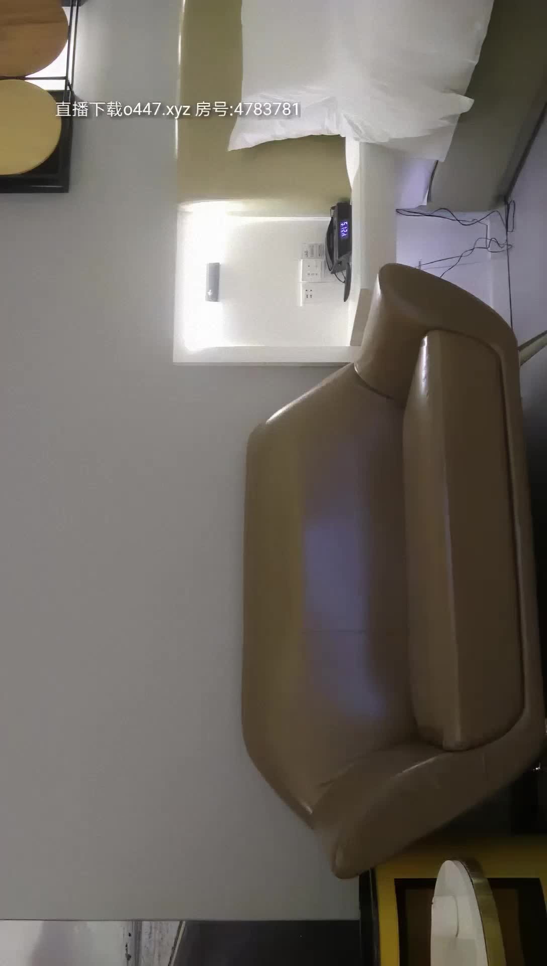 【雀儿满天飞17】淫乱成都两月之久新地方云南依旧高端模特走起，大长腿D罩杯，风骚御姐淫荡尤物，超清1080P修复版