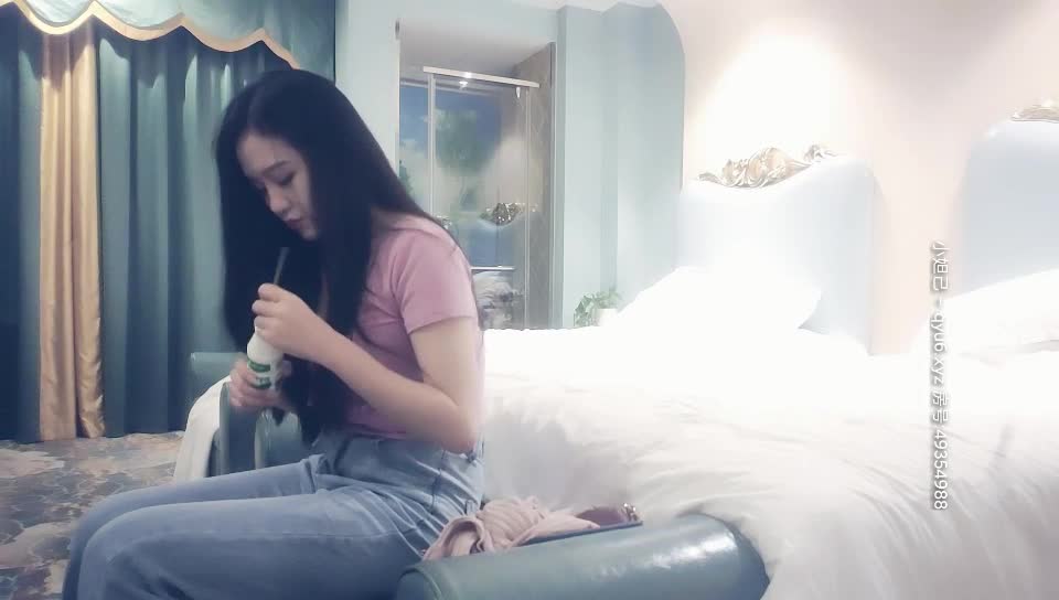 2048.cc@[原版]_021_赵总探花_啪啪第三四场_20210505