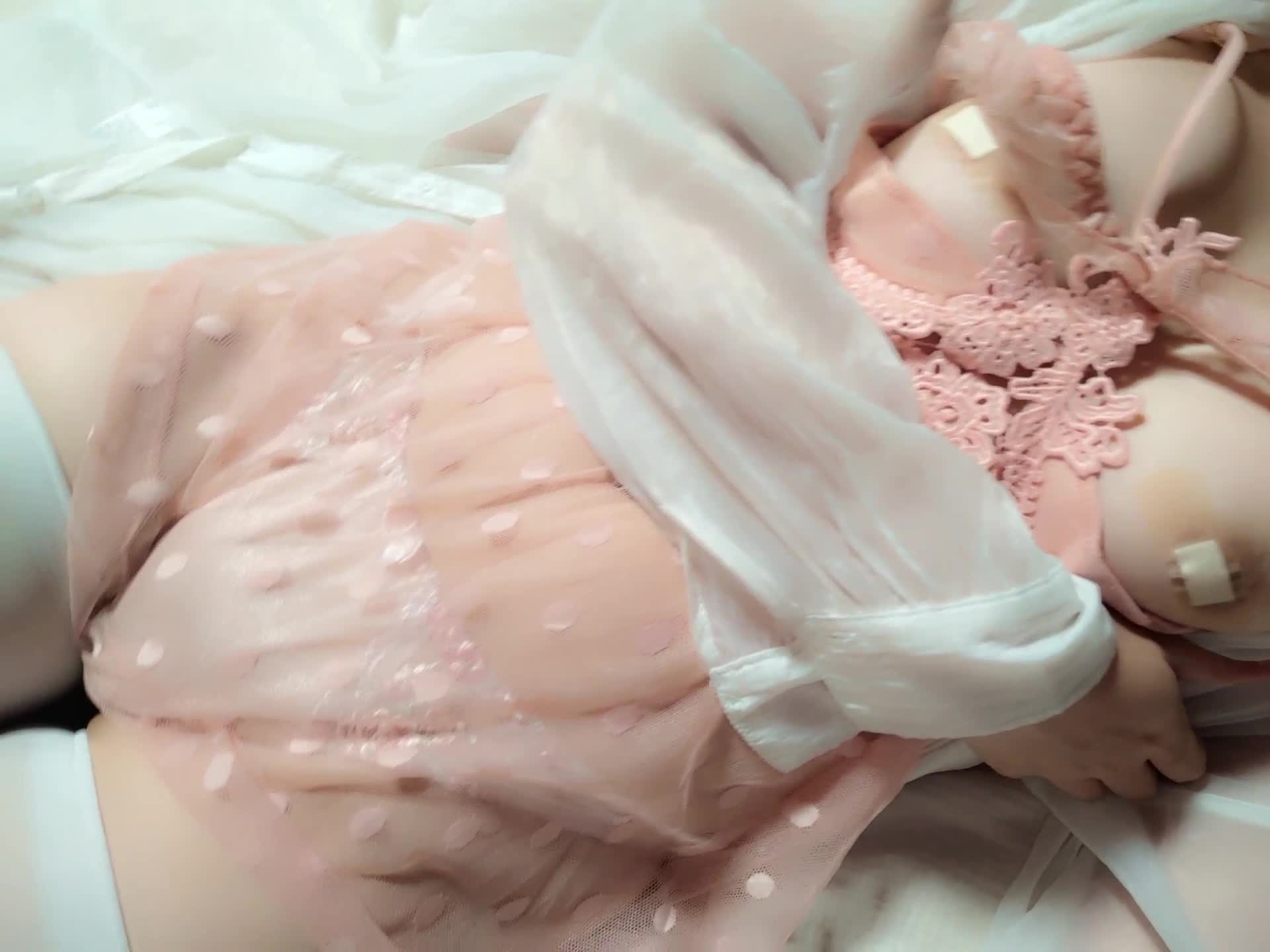 福利姬可爱Coser童颜萝莉 Onlyfans~Nikumikyo (きょう肉肉)【600V】 (1)