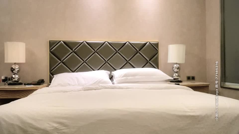 2048.cc@[原版]_030_小宝寻花_啪啪极品_20210421