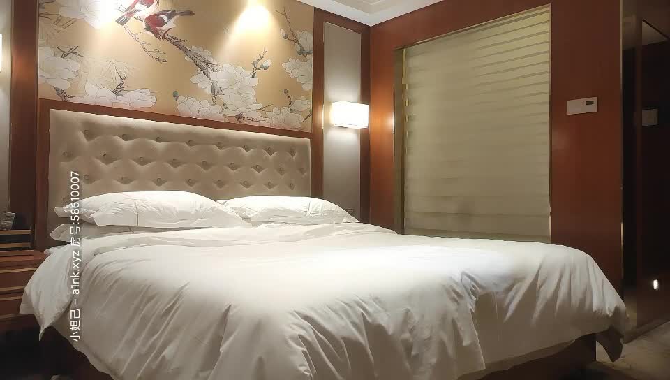 2048.cc@[原版]_044_文轩探花_壹屌加钟啪啪两炮_20210313