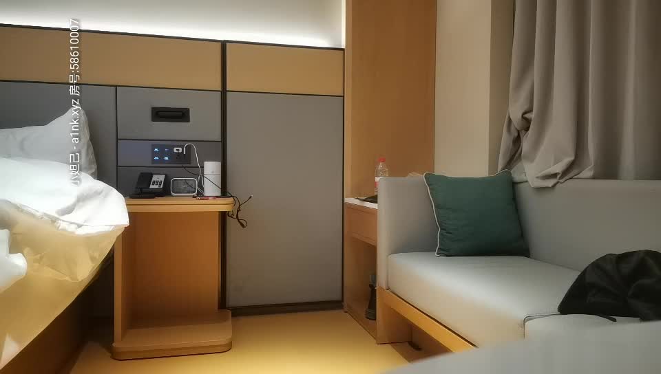 2048.cc@[原版]_039_文轩探花_啪啪a_20210221