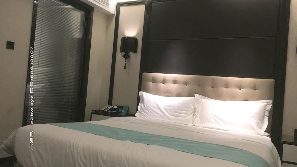 2048.cc@[原版]_038_文轩探花_啪啪_20210123