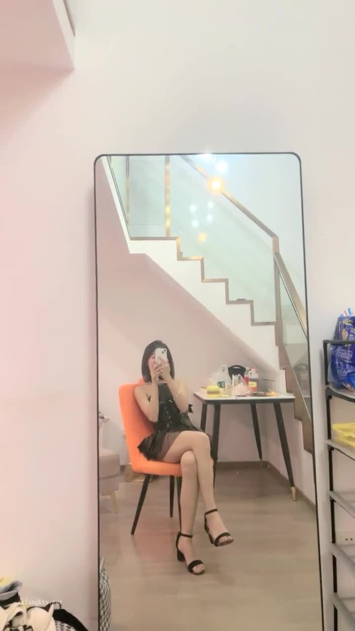 极度反差~揉逼自慰~超漂亮【04年艺校学妹】超大合集 【190V】 (143)