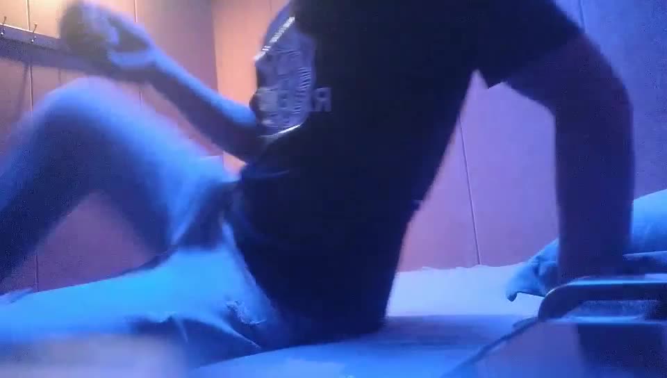 2048.cc@[原y版b]_018_凡f哥g足z疗l探t花h_啪p啪p第d一y场c_20211002