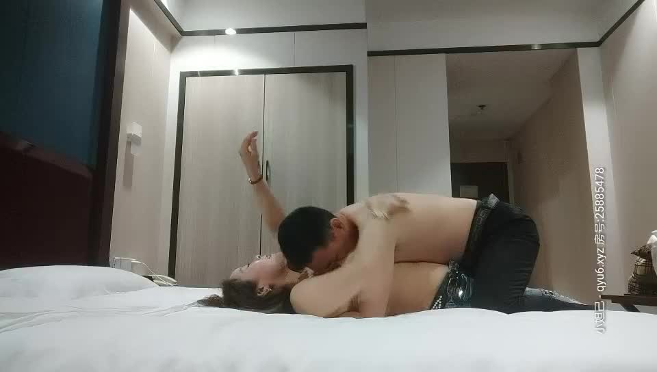 2048.cc@[原版]_038_伟哥探花_啪啪_20210419