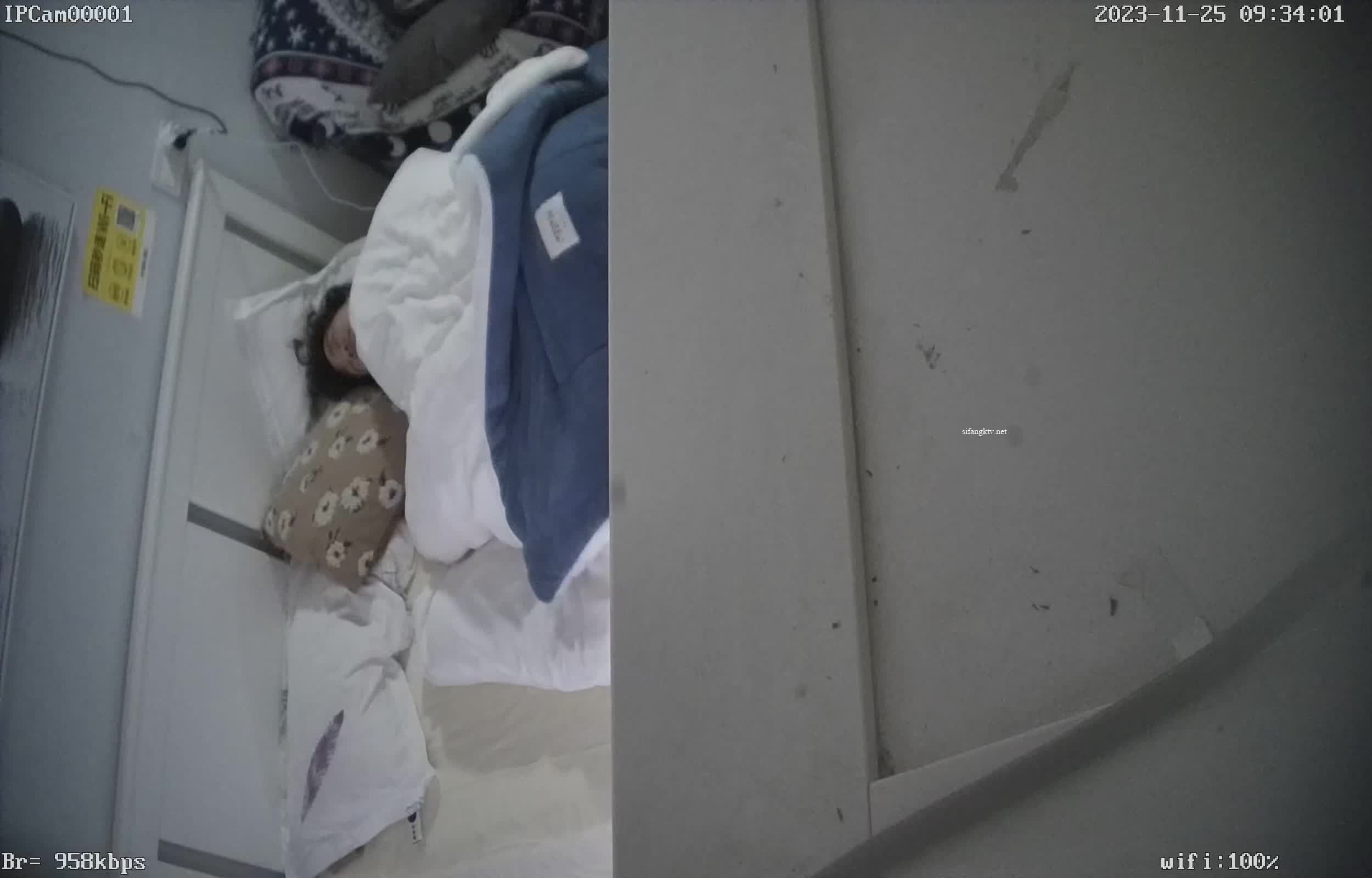 20231125-093301-094301