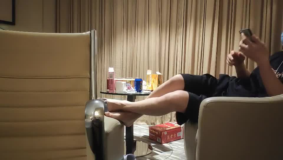 2048.cc@[原版]_064_专找老阿姨玩_啪啪第一场_20210720